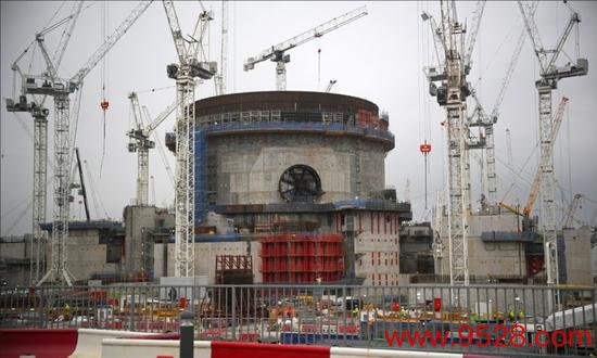 欣克利角C在建的两座反应堆之一 图源：法新社